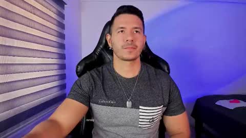 Snapshot of ransoj chatting on 11/19/25, 02:39 Jonas online show from 11/19/25, 02:39