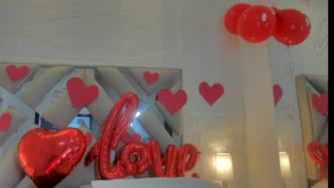 Raquel Moore  online show from 02/16/25, 10:10