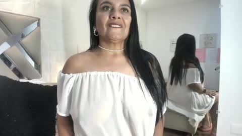 Raquel Moore  online show from 02/12/26, 12:38