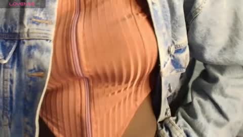 Raquel online show from 09/30/25, 12:10