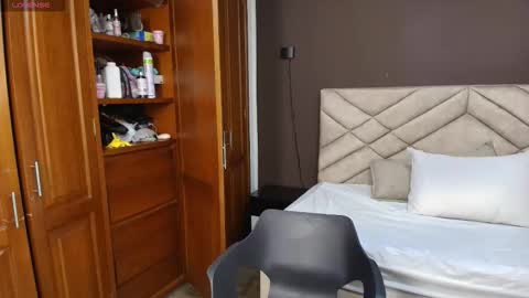 Raquel online show from 10/29/25, 11:45