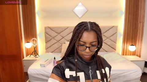 Raquel online show from 03/28/26, 11:54