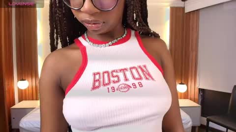 Raquel online show from 04/15/26, 11:50