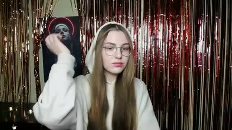 raspberry0101 online show from 12/05/24, 05:48