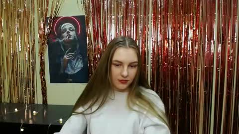 raspberry0101 online show from 12/10/24, 03:33