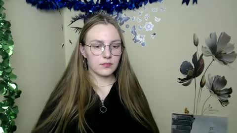 raspberry0101 online show from 12/24/24, 09:33