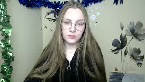 raspberry0101 online show from 12/25/24, 12:37