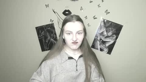 raspberry0101 online show from 01/17/25, 03:53