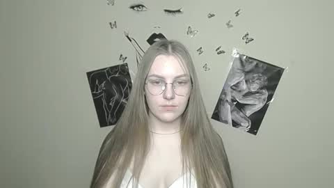 raspberry0101 online show from 01/30/25, 08:21