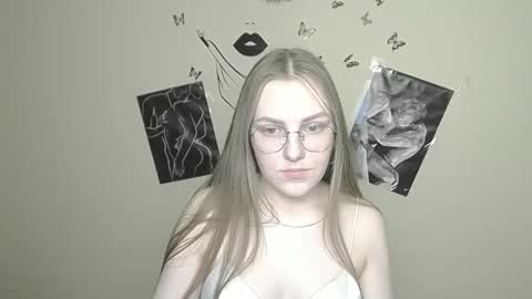 raspberry0101 online show from 01/30/25, 11:24