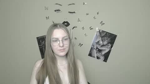 raspberry0101 online show from 01/31/25, 04:06