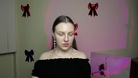 raspberry0101 online show from 02/10/25, 03:46