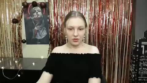 raspberry0101 online show from 02/11/25, 01:41