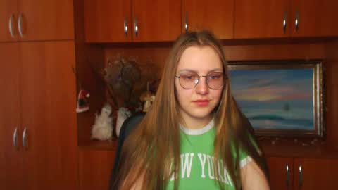 raspberry0101 online show from 02/25/25, 01:28