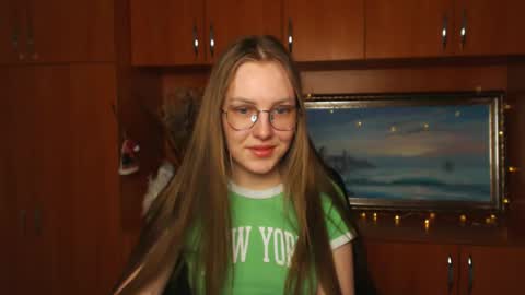 raspberry0101 online show from 02/25/25, 04:42