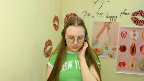 raspberry0101 online show from 03/11/25, 04:40