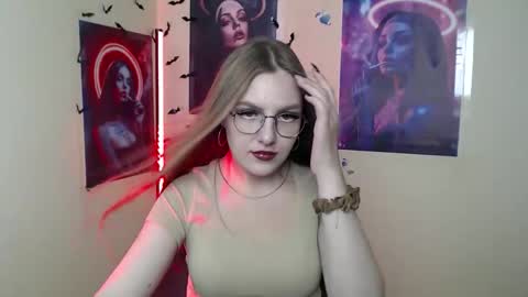 raspberry0101 online show from 09/09/25, 12:37