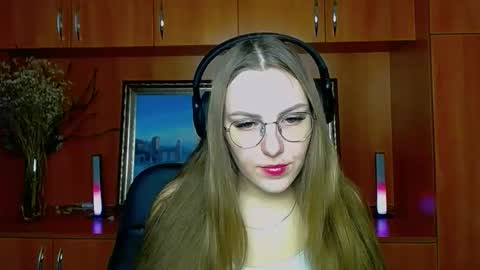 raspberry0101 online show from 11/28/25, 08:17