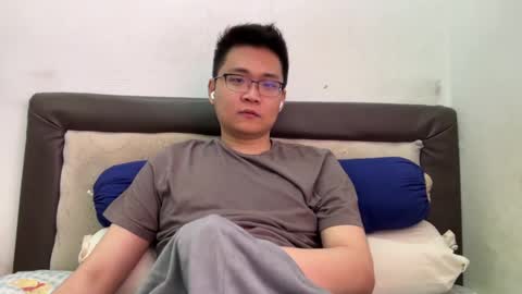 randomnaut online show from 12/20/24, 02:52