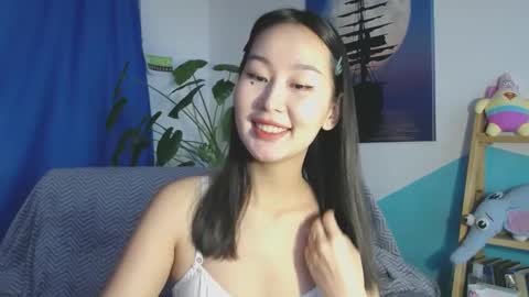 ratna_mm online show from 12/04/24, 08:34