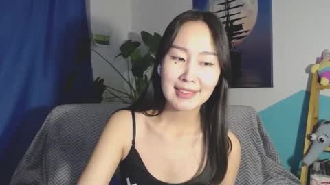 ratna_mm online show from 12/25/24, 12:05