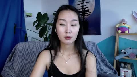 ratna_mm online show from 02/04/25, 09:49