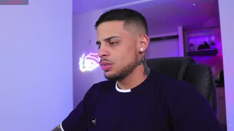 Snapshot of rausch77 chatting on 12/04/24, 03:37 rausch77 online show from 12/04/24, 03:37