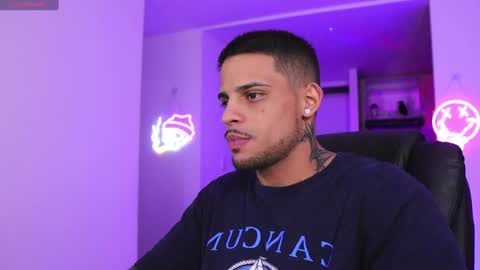 Snapshot of rausch77 chatting on 12/20/24, 11:43 rausch77 online show from 12/20/24, 11:43