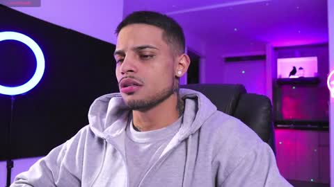 Snapshot of rausch77 chatting on 12/29/24, 10:12 rausch77 online show from 12/29/24, 10:12