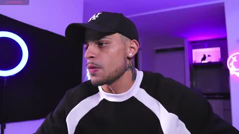 Snapshot of rausch77 chatting on 12/31/24, 08:59 rausch77 online show from 12/31/24, 08:59