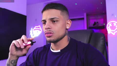 Snapshot of rausch77 chatting on 01/18/25, 05:20 rausch77 online show from 01/18/25, 05:20