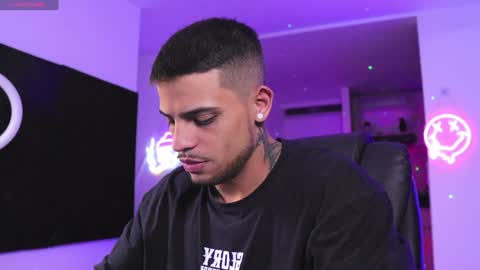 Snapshot of rausch77 chatting on 02/04/25, 07:40 rausch77 online show from 02/04/25, 07:40