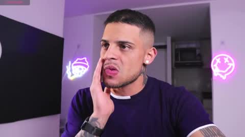 Snapshot of rausch77 chatting on 02/17/25, 05:47 rausch77 online show from 02/17/25, 05:47