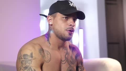 Snapshot of rausch77 chatting on 11/13/25, 07:18 rausch77 online show from 11/13/25, 07:18