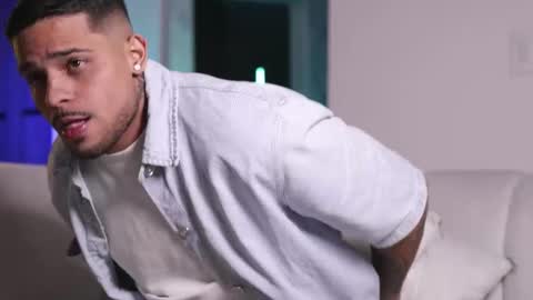 Snapshot of rausch77 chatting on 11/17/25, 06:52 rausch77 online show from 11/17/25, 06:52