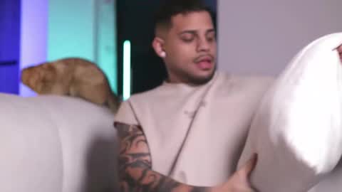 Snapshot of rausch77 chatting on 11/18/25, 09:58 rausch77 online show from 11/18/25, 09:58