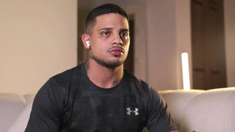 Snapshot of rausch77 chatting on 12/16/25, 04:50 rausch77 online show from 12/16/25, 04:50