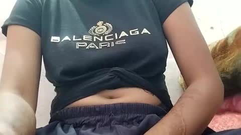 Snapshot of rava_sexy chatting on 10/14/25, 04:13 rava_sexy online show from 10/14/25, 04:13