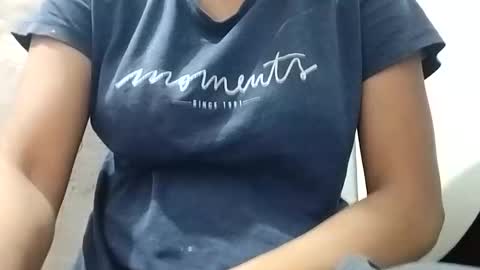 Snapshot of rava_sexy chatting on 10/31/25, 01:06 rava_sexy online show from 10/31/25, 01:06