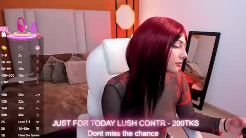 Raven Curly online show from 11/21/25, 09:02