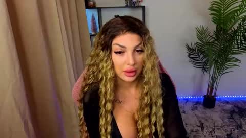 raven_inkk online show from 01/13/26, 10:09