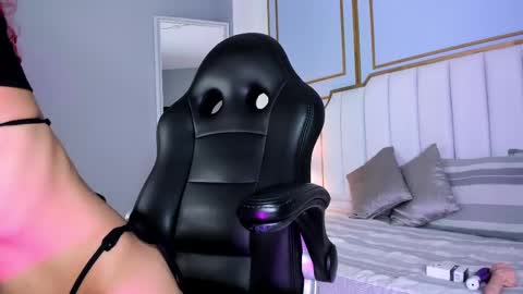 Snapshot of raven_jade_ chatting on 02/26/25, 06:58 raven_jade_ online show from 02/26/25, 06:58