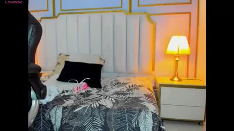 Snapshot of raven_jade_ chatting on 09/17/25, 03:30 raven_jade_ online show from 09/17/25, 03:30