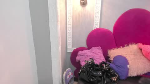 raven_loove online show from 05/11/26, 06:49