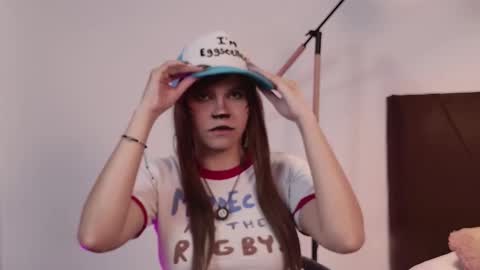 Snapshot of raven_oa chatting on 02/25/26, 12:26 online show from 02/25/26, 12:26