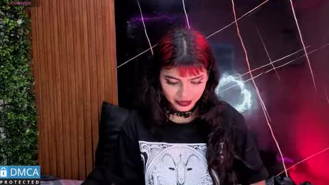 raven_rox_ online show from 11/13/25, 03:05