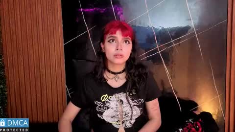 raven_rox_ online show from 12/23/25, 02:09