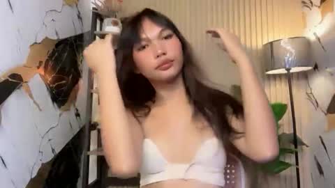 Snapshot of ravenblissx chatting on 05/18/26, 05:46 ravenblissx online show from 05/18/26, 05:46