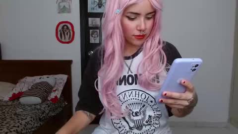 ravenlotus online show from 10/21/25, 07:14