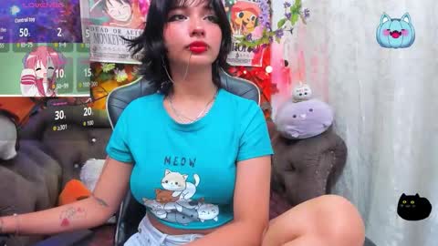 Snapshot of ravenn_20 chatting on 02/04/26, 11:27 RavenN online show from 02/04/26, 11:27